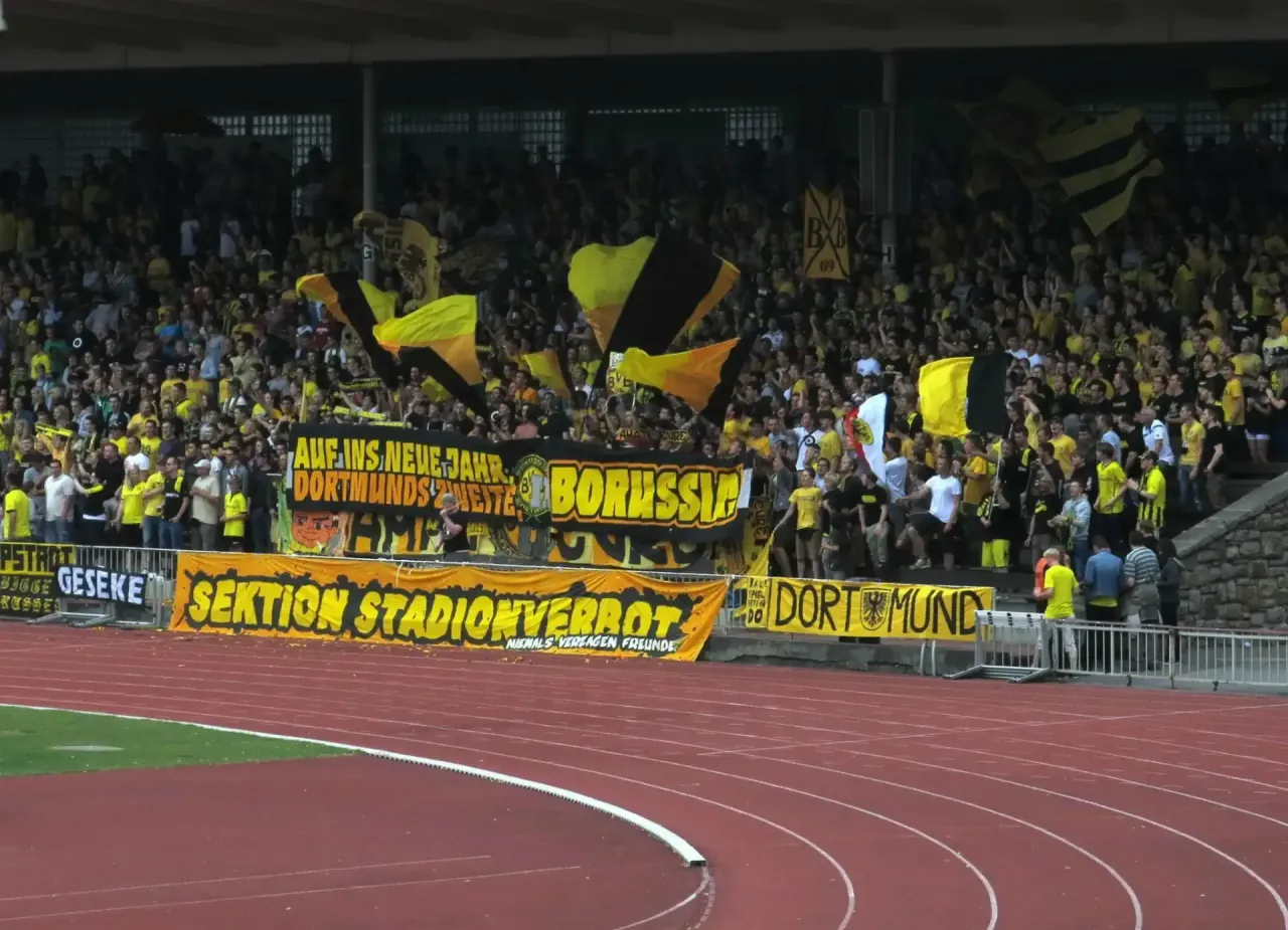 03-borussia-dortmund