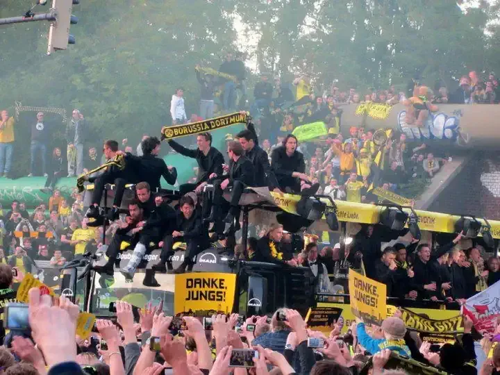 05-borussia-dortmund